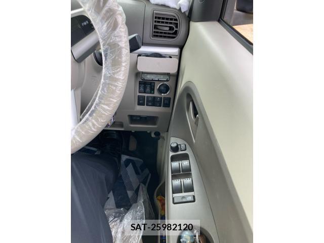 Daihatsu TANTO 2018-04 8884452-15
