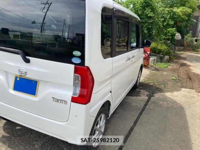 Daihatsu TANTO 2018-04 8884452-4