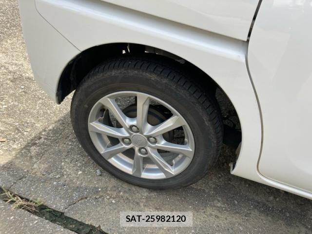 Daihatsu TANTO 2018-04 8884452-7
