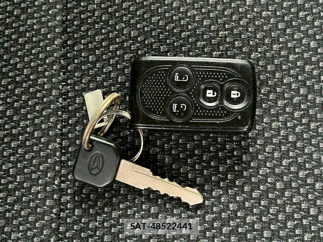 Daihatsu TANTO 2015-02 1746358-23