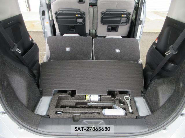 Daihatsu TANTO 2021-09 1829524-17