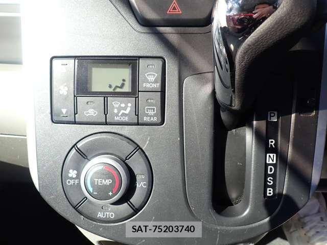 Daihatsu TANTO 2014-01 4111802-13