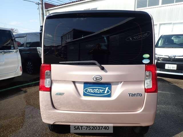 Daihatsu TANTO 2014-01 4111802-3