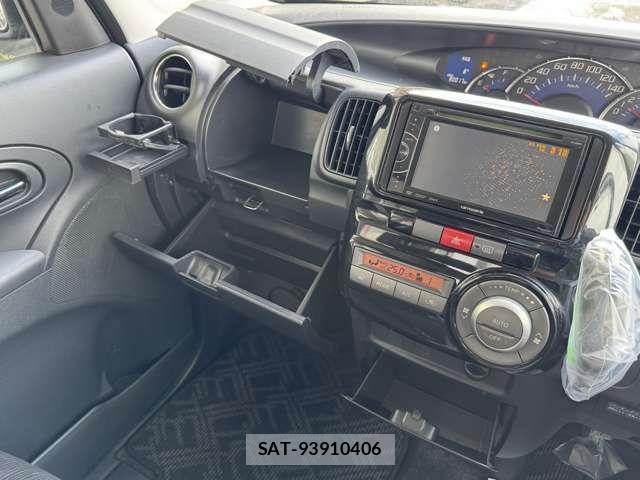 Daihatsu TANTO 2013-02 4395450-11
