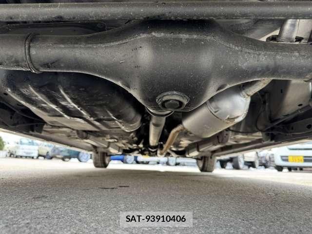 Daihatsu TANTO 2013-02 4395450-23