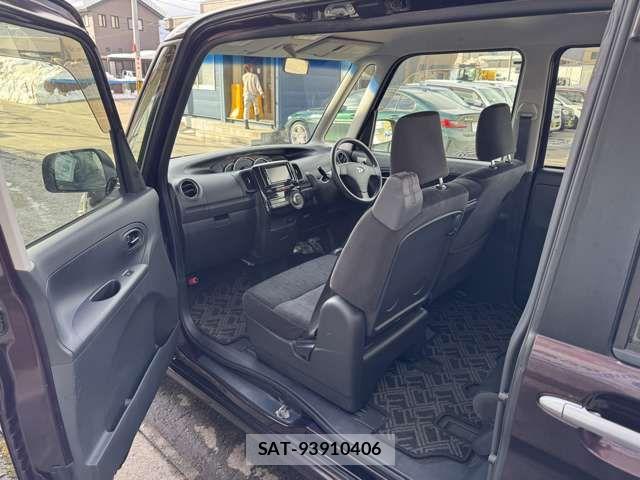 Daihatsu TANTO 2013-02 4395450-6