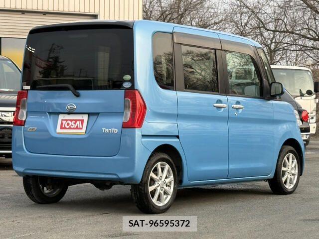 Daihatsu TANTO 2013-12 6020856-18