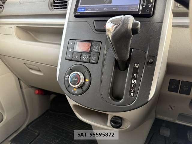 Daihatsu TANTO 2013-12 6020856-28