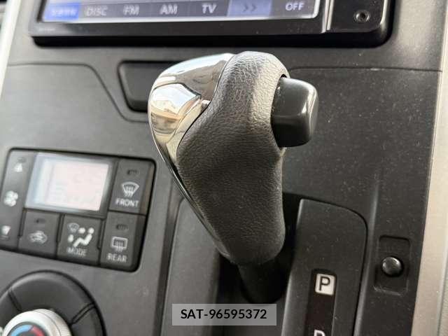 Daihatsu TANTO 2013-12 6020856-29