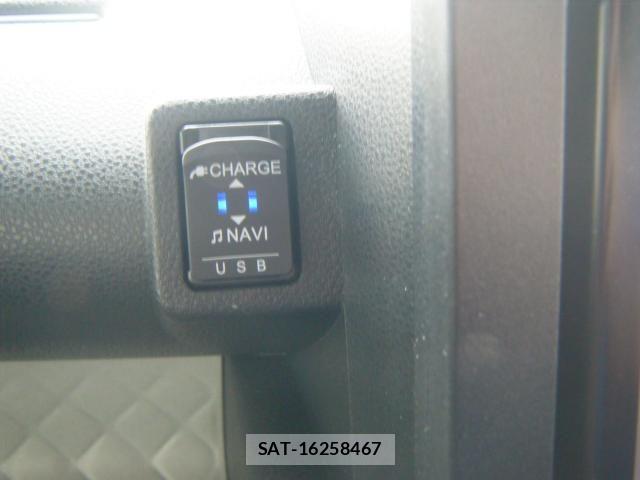 Daihatsu TANTO 2021-09 6220294-17