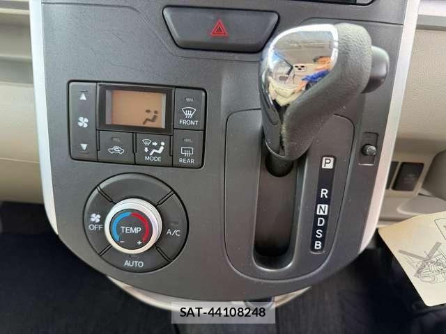 Daihatsu TANTO 2014-07 6678437-29