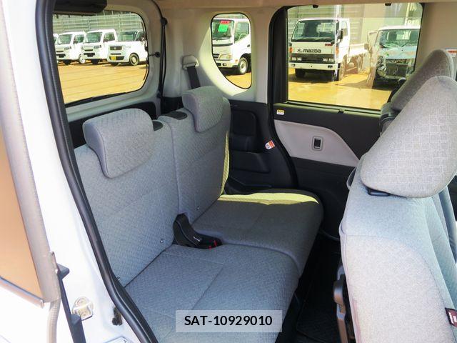 Daihatsu TANTO 2023-01 6914243-9