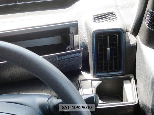 Daihatsu TANTO 2023-01 6914243-24