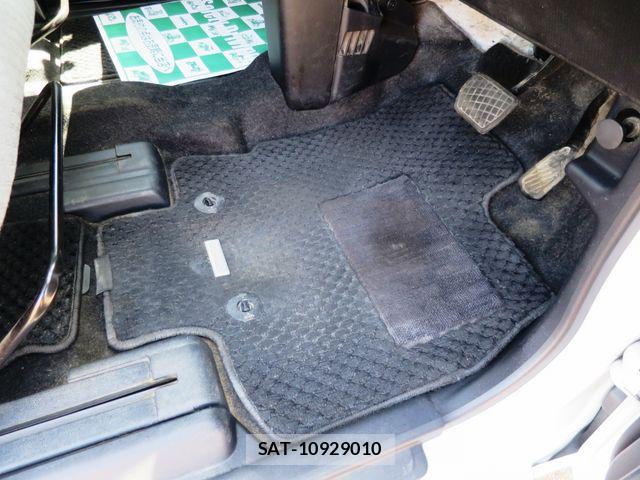 Daihatsu TANTO 2023-01 6914243-29