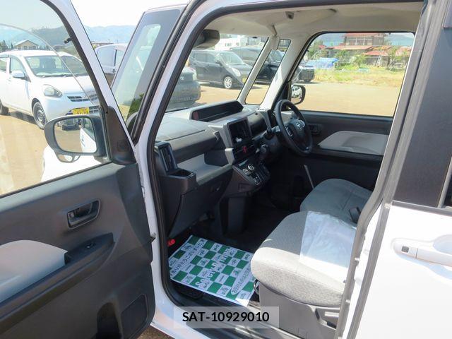 Daihatsu TANTO 2023-01 6914243-5