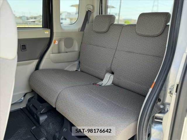 Daihatsu TANTO 2019-02 6998718-17
