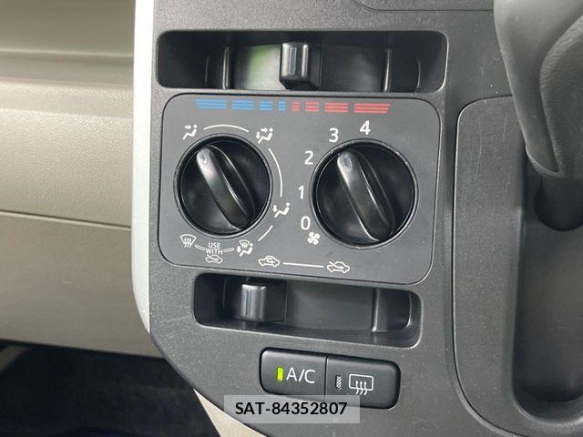 Daihatsu TANTO 2015-03 7225947-3