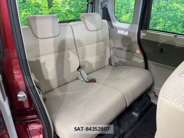 Daihatsu TANTO 2015-03 7225947-8