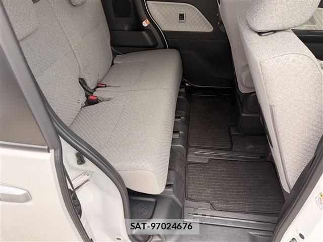 Daihatsu TANTO 2021-05 7225950-5