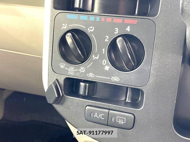 Daihatsu TANTO 2017-07 7252547-5