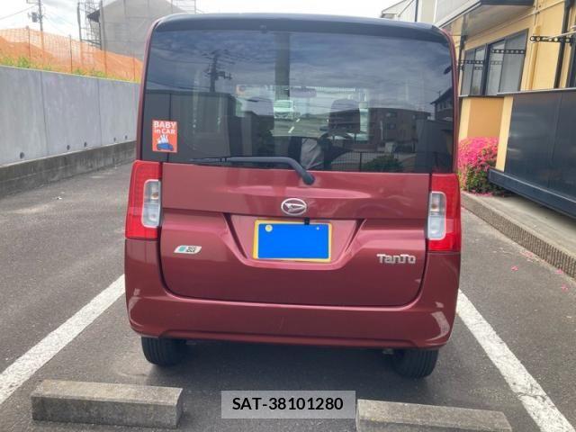 Daihatsu TANTO 2014-01 7360119-3