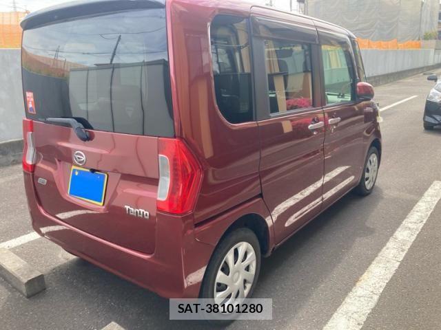 Daihatsu TANTO 2014-01 7360119-4