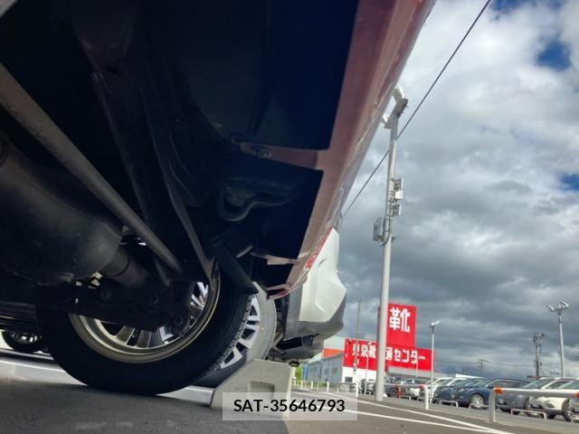 Daihatsu TANTO 2014-01 7510228-23