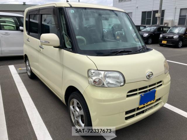 Daihatsu TANTO 2011-07 7510236-2