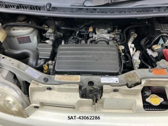 Daihatsu TANTO 2004-09 7729670-12