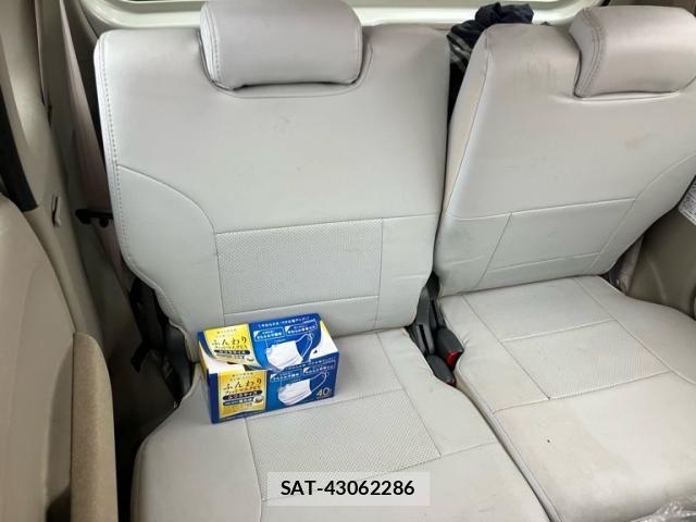 Daihatsu TANTO 2004-09 7729670-17