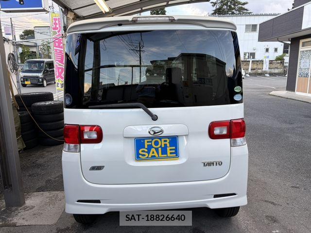 Daihatsu TANTO 2012-12 7879900-12