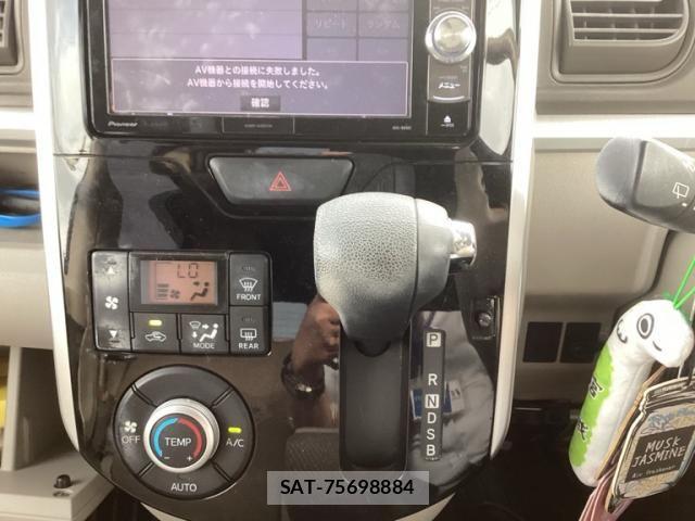 Daihatsu TANTO 2018-03 7879902-20