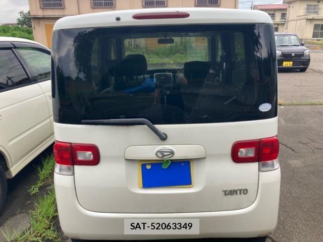 Daihatsu TANTO 2008-12 8038684-9