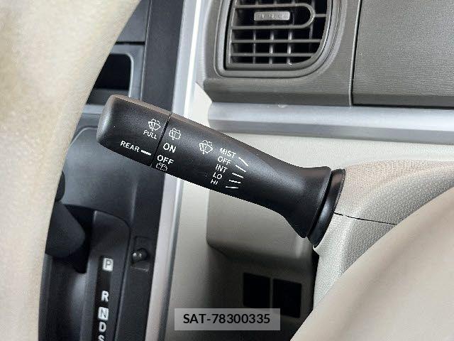 Daihatsu TANTO 2014-08 8075869-17