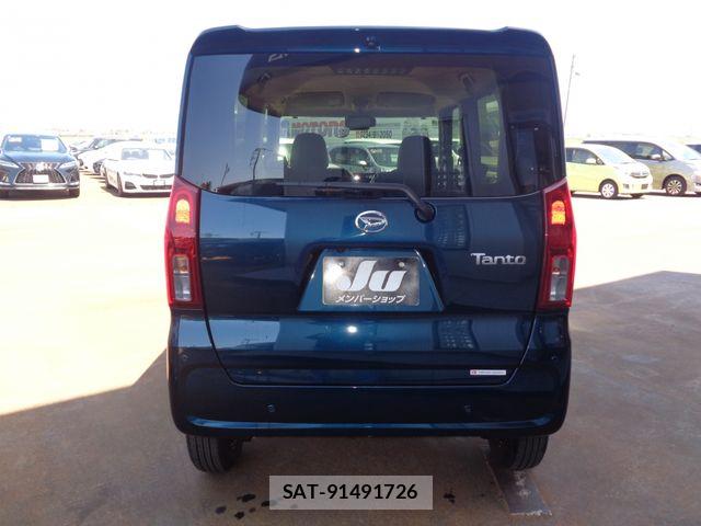 Daihatsu TANTO 2025-02 8102237-6