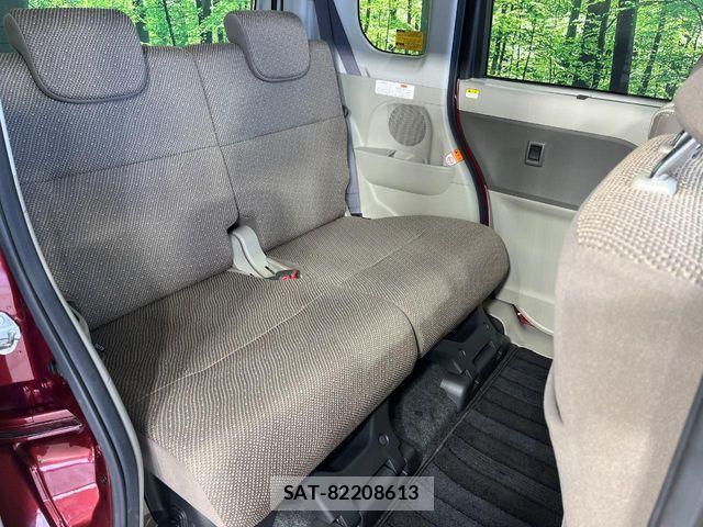 Daihatsu TANTO 2018-07 8210595-9