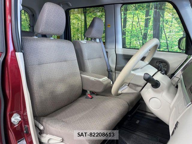 Daihatsu TANTO 2018-07 8210595-8