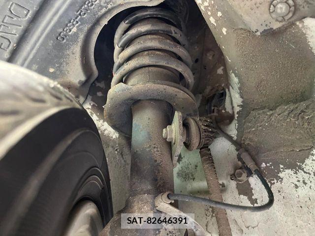 Daihatsu TANTO 2014-11 8210596-19