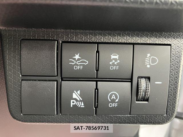 Daihatsu TANTO 2025-11 8210591-8