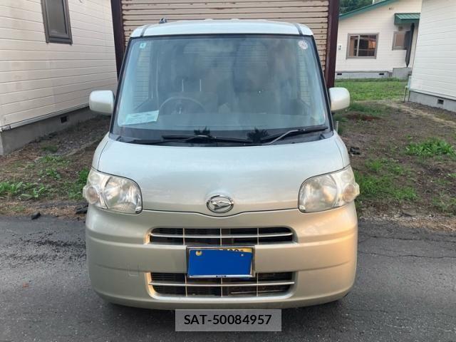 Daihatsu TANTO 2012-06 8232065-1