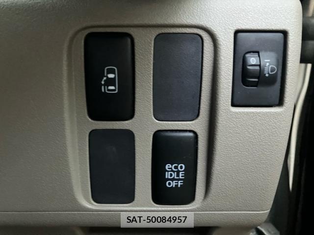 Daihatsu TANTO 2012-06 8232065-19