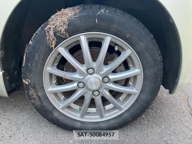 Daihatsu TANTO 2012-06 8232065-3