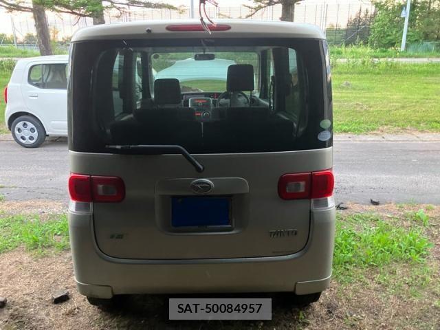 Daihatsu TANTO 2012-06 8232065-5