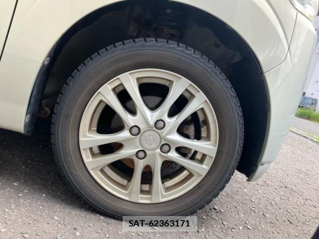 Daihatsu TANTO 2006-01 8232066-3