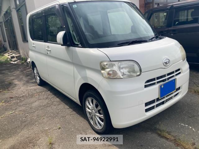 Daihatsu TANTO 2011-08 8246901-2