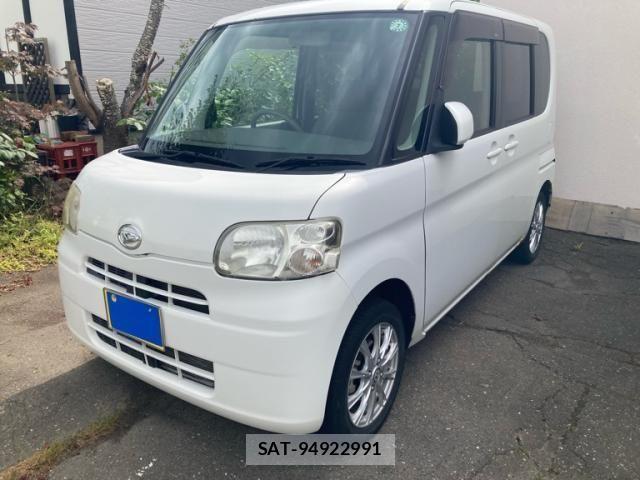 Daihatsu TANTO 2011-08 8246901-4