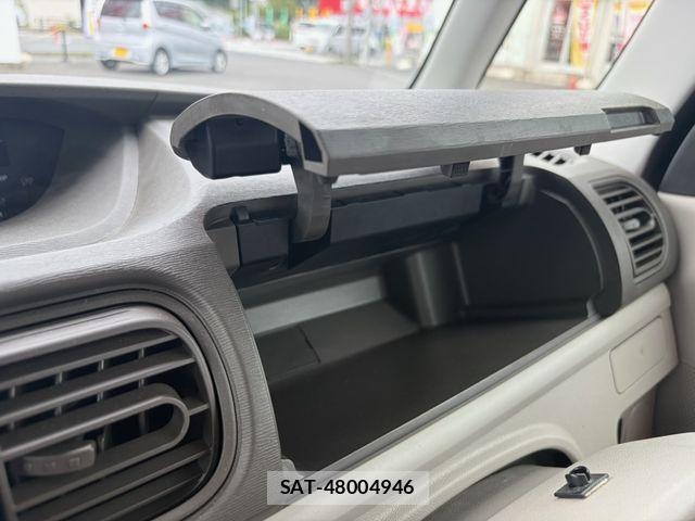 Daihatsu TANTO 2019-01 8317530-22