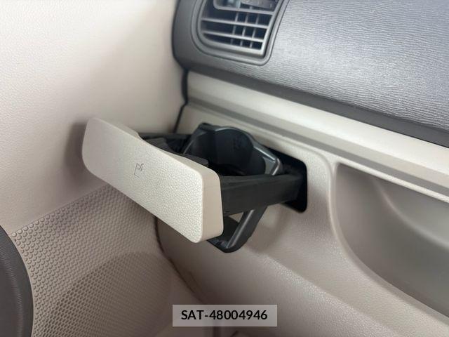 Daihatsu TANTO 2019-01 8317530-26