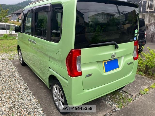 Daihatsu TANTO 2013-12 8317532-10