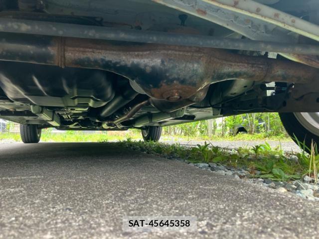 Daihatsu TANTO 2013-12 8317532-11